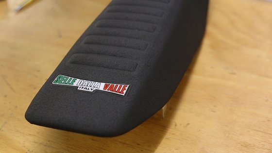 FC 350 (2014 - 2015) wave black seat cover | SELLE DALLA VALLE